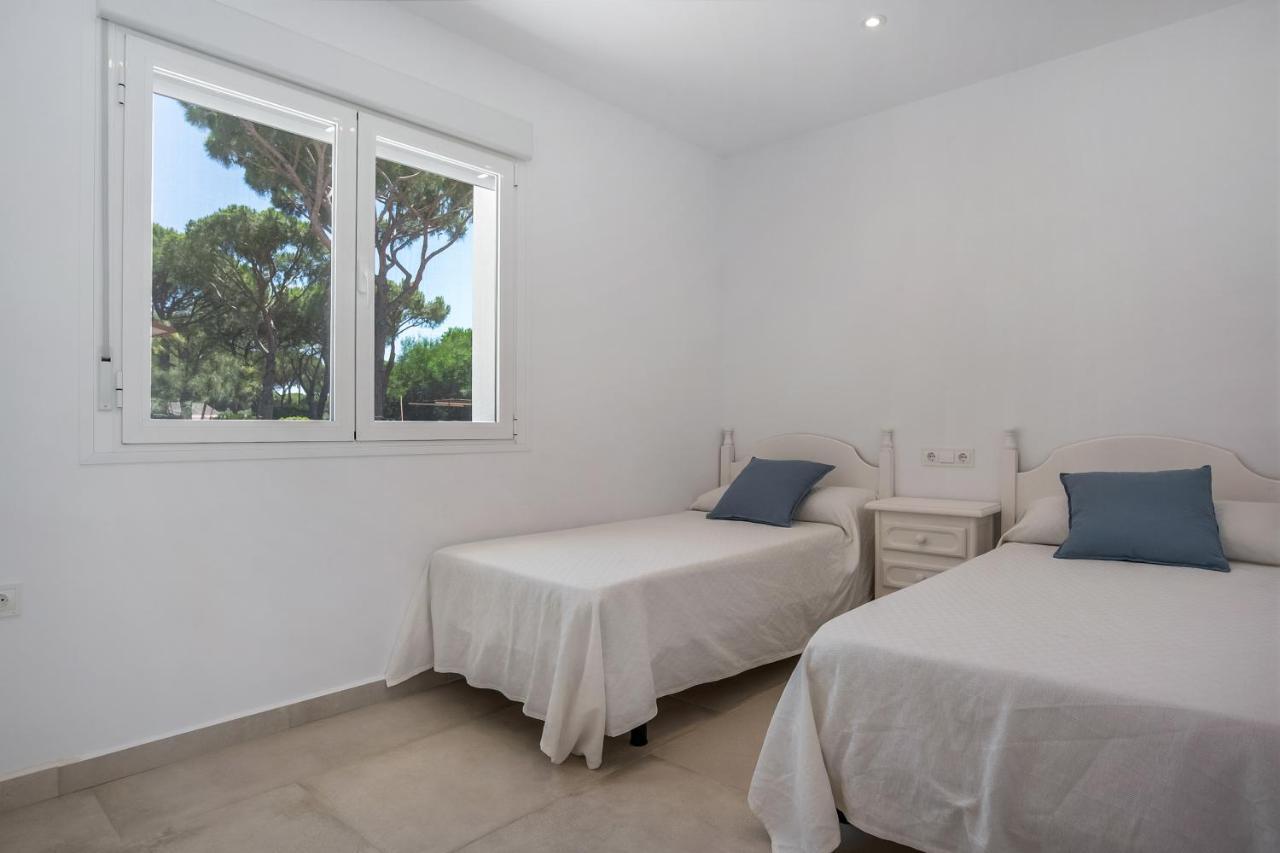 הוילה קוניל דה לה פרונטרה Casa Robert מראה חיצוני תמונה